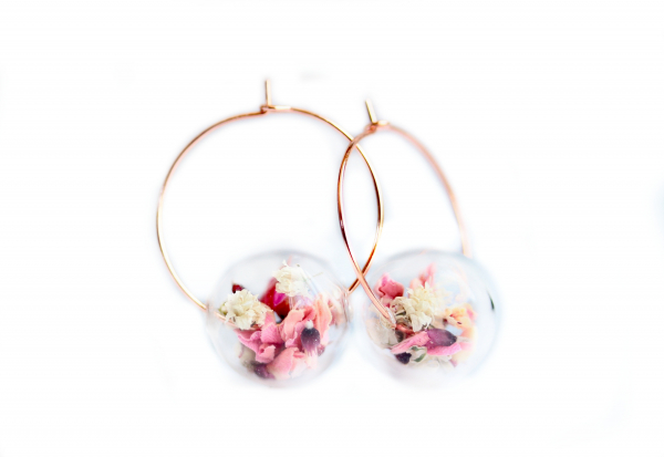 Blüten Ohrringe Perlen Creole aus Edelstahl 316L Statement Ohrringe Blüte Charm Einzigartig Geschenk für Sie floral Moderne Kreolen